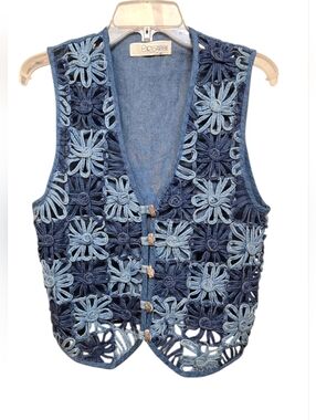 Vintage Euc Crocheted Denim Floral Vest - Blue Boho Western Grandmacore Med